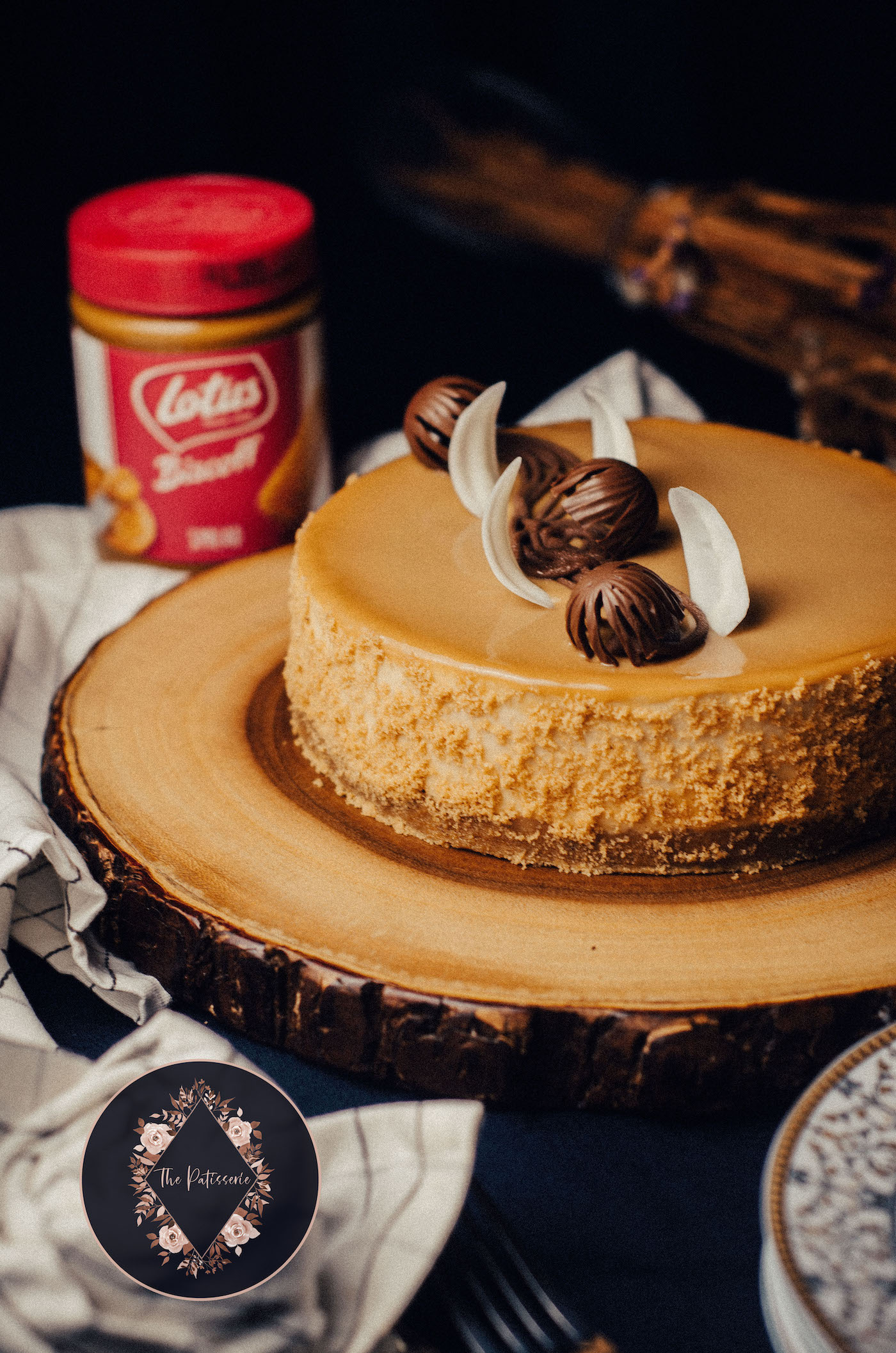 Eggless No-Bake Lotus Biscoff Cheesecake